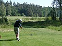 Okamžik těsně po úderu. Tomáš Vidura (PGC Ostrava) právě zahájil druhý turnaj Dětské Tour Severovýchod 2007., Foto: David Jirků