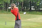 Jaromír Černý (GC Austerlitz) drajvuje na devítce., Foto: David Jirků