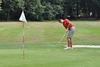 Jan Bubenk (Park GC Hradec Krlov) patoval z foregreenu pmo do jamky, Foto: David Jirk
